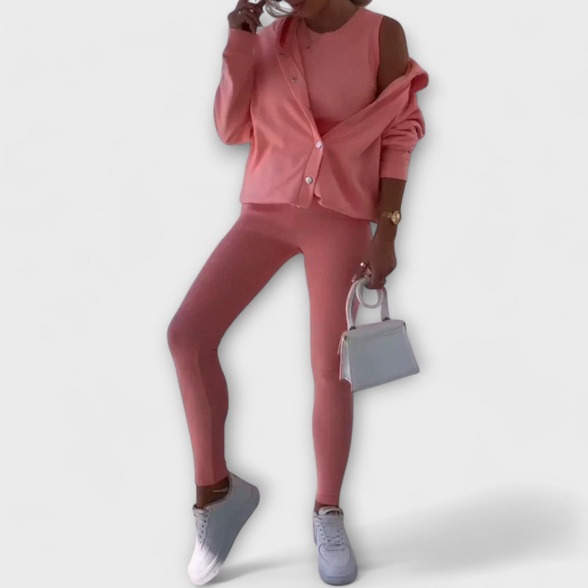 Ensemble de trois pièces avec cardigan