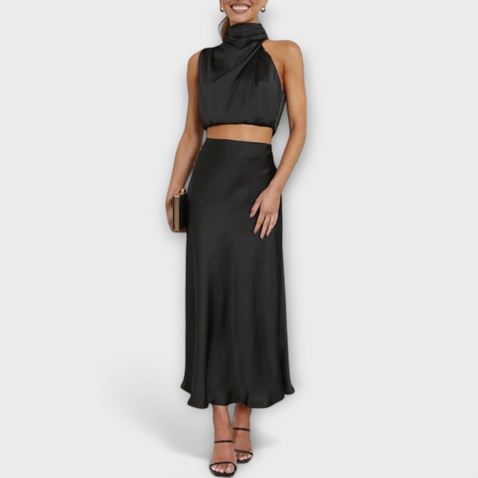 Vêtue pour un look élégant