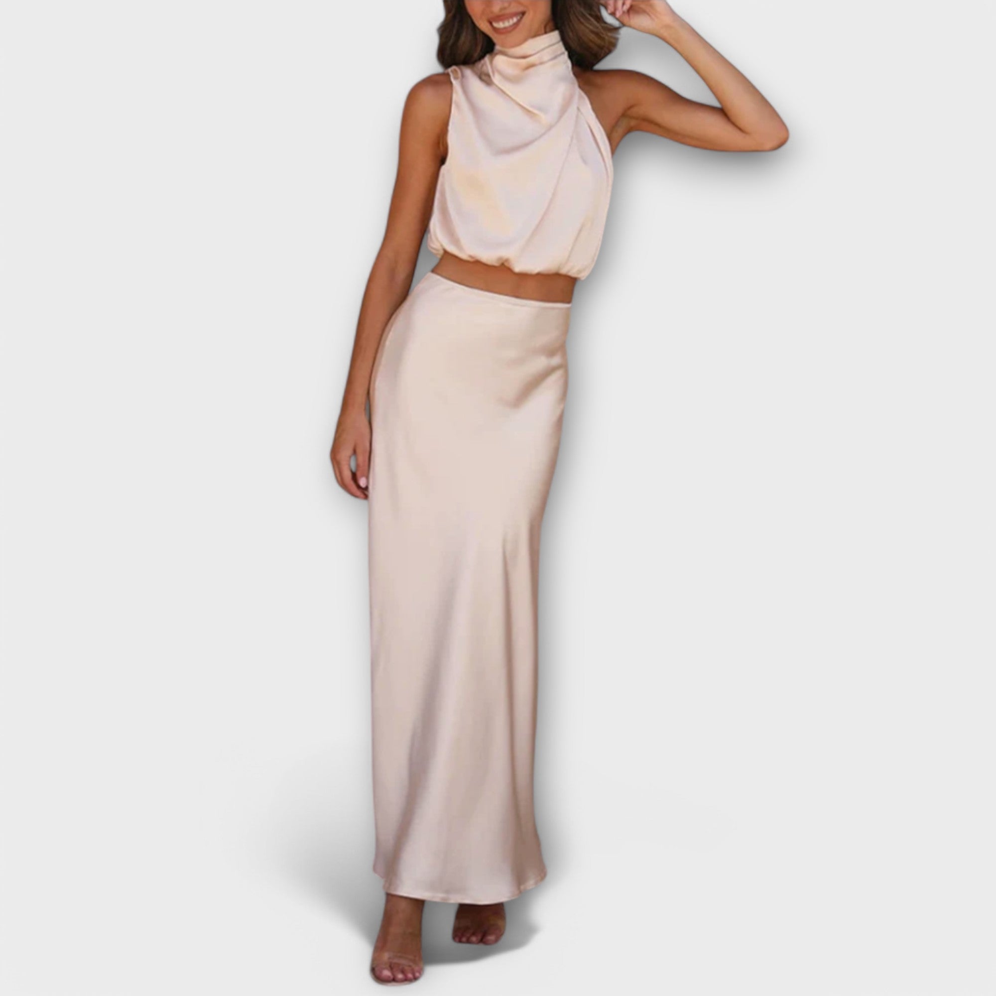 Vêtue pour un look élégant