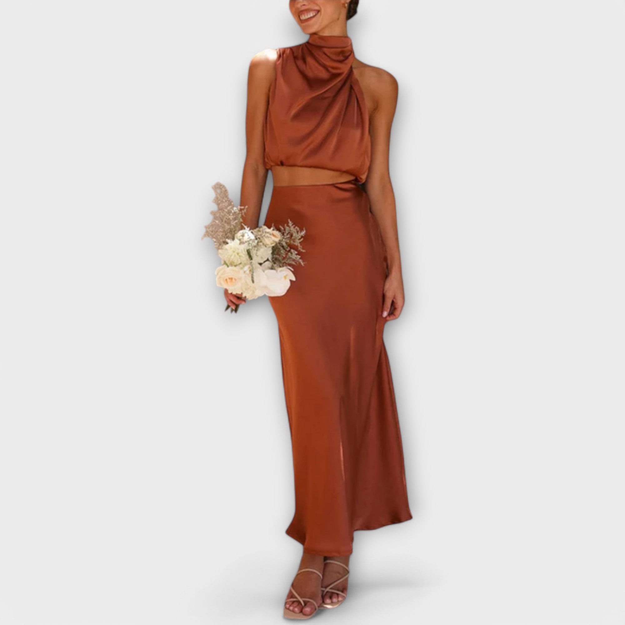 Vêtue pour un look élégant